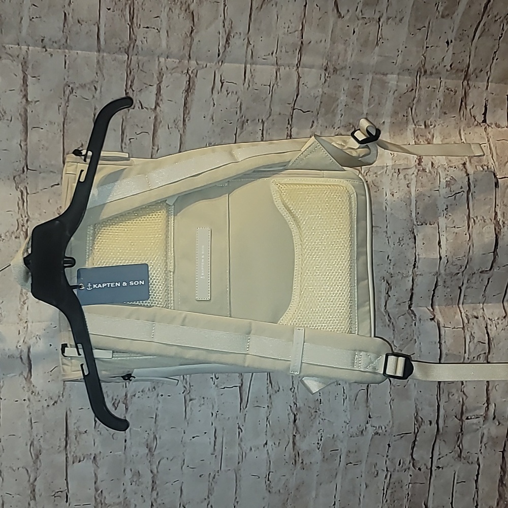 Cream Backpack - Picture 4 of 7